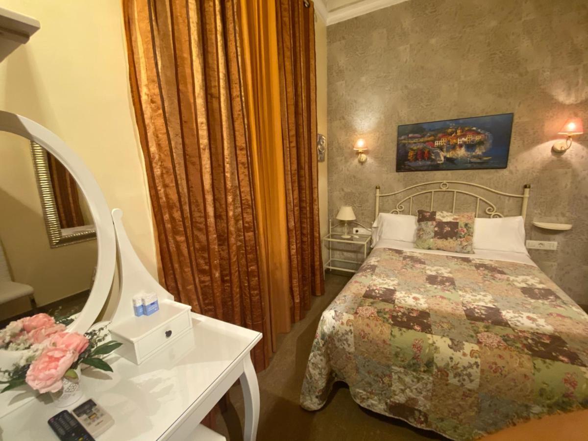 Orleans Guest house 2*