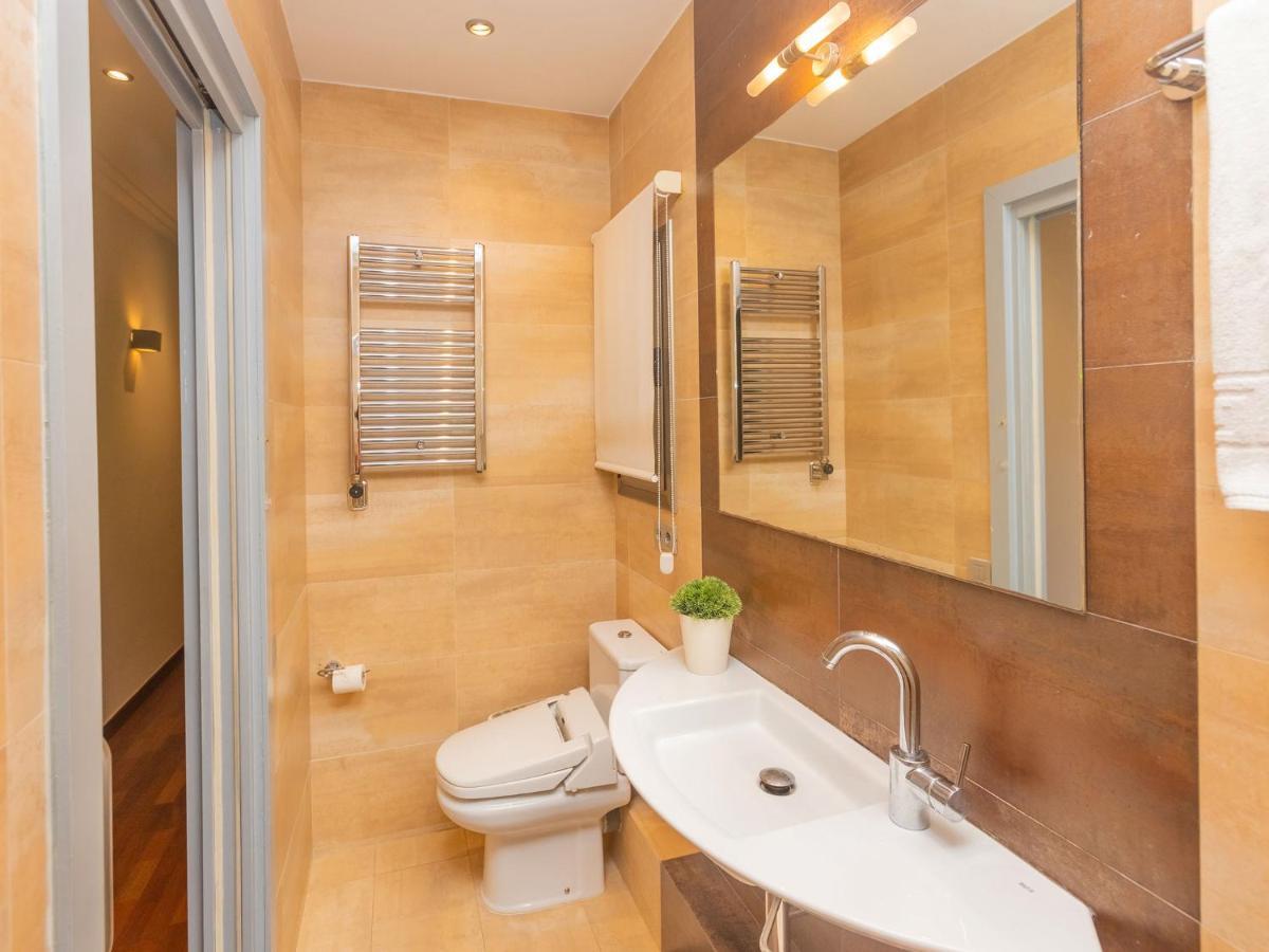 Centro- Passeig De Gracia - Casa Batllo By Interhome Barcelona