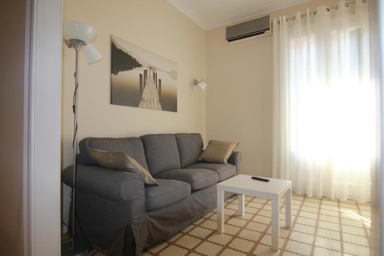 Apartment Corsega - Apartment In The Center Of Barcelona