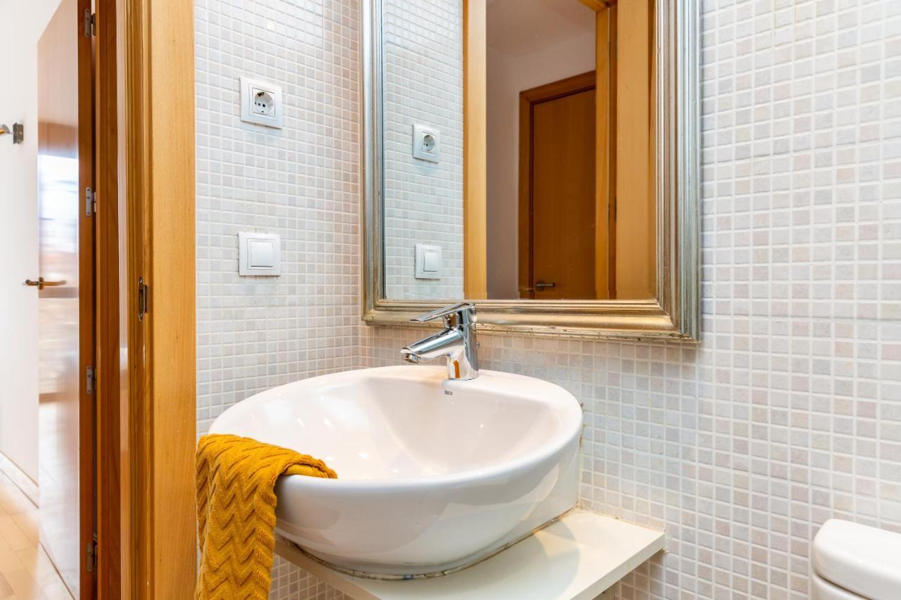 2br - 2bh Close To The Beach Barcelona