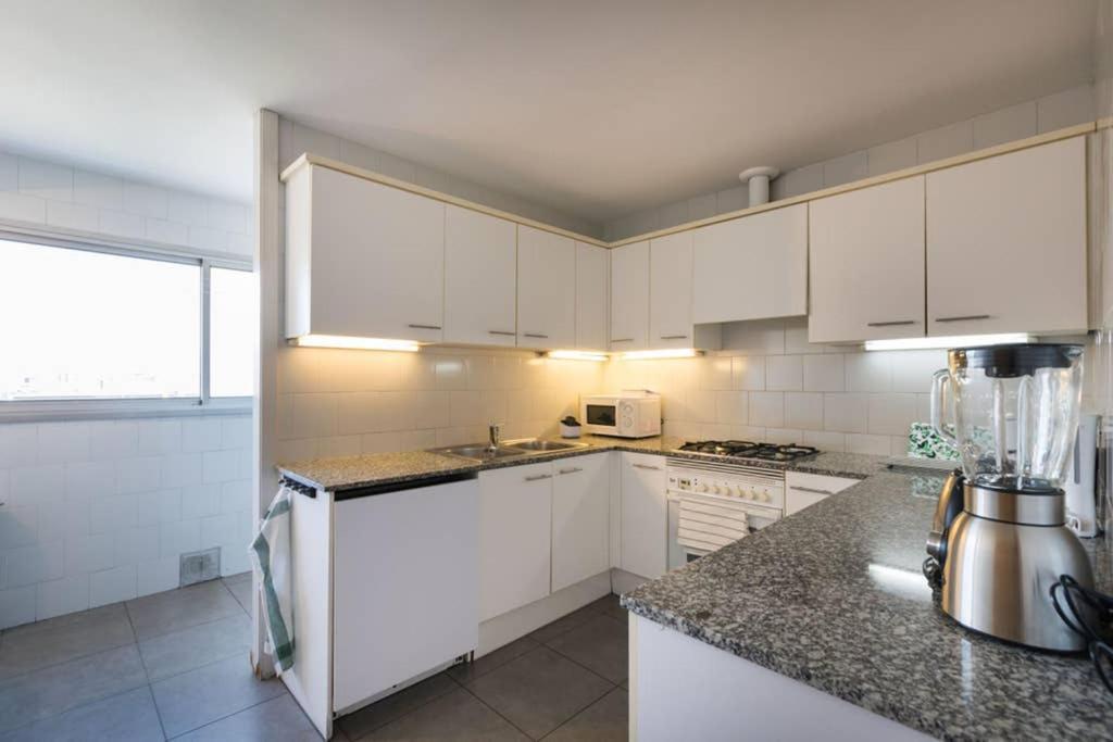 Sea Views & Skyline Appartement