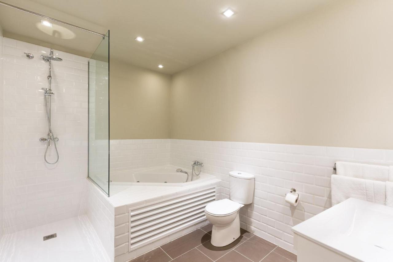 Ola Living Diagonal Guest house *