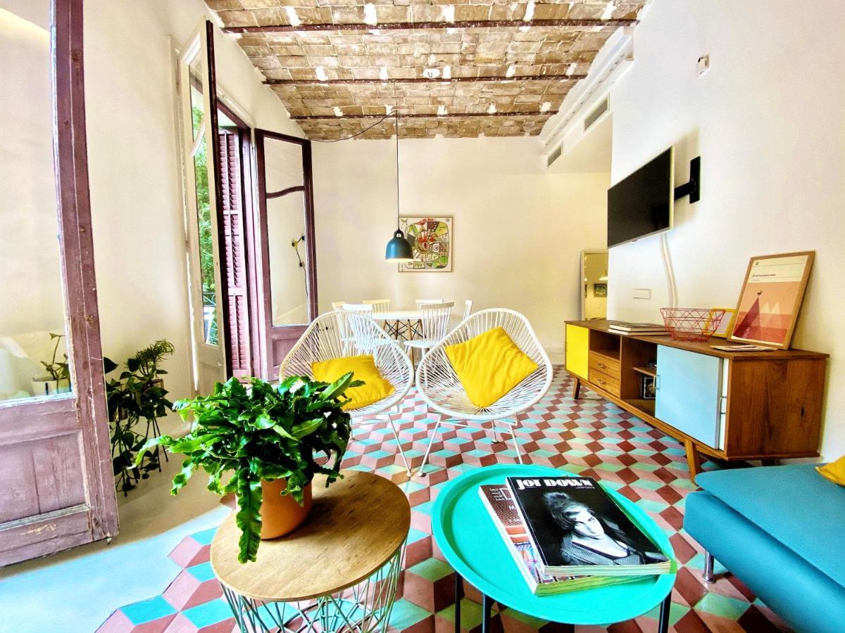 Tyche Apartment *