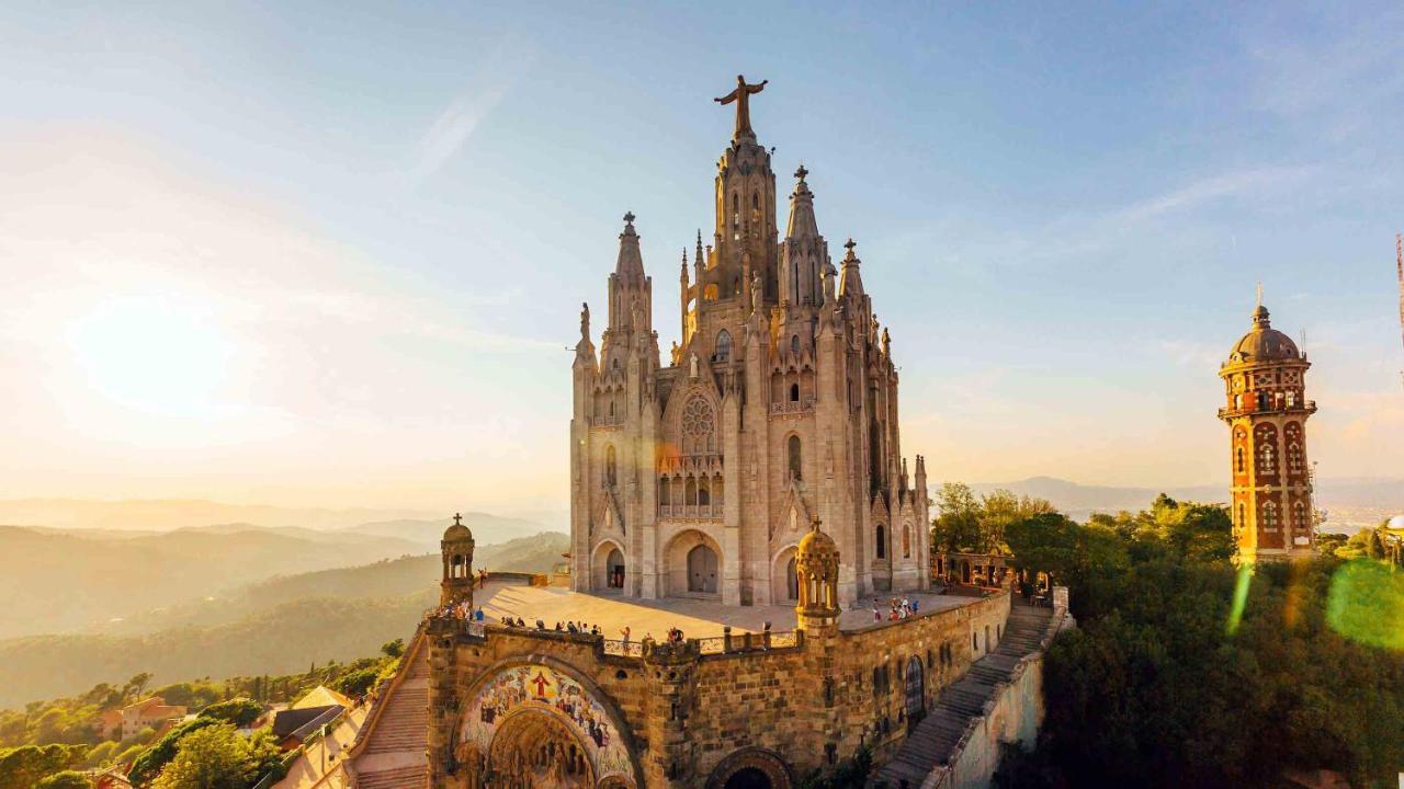 Apartment Corsega - Apartment In The Center Of Barcelona