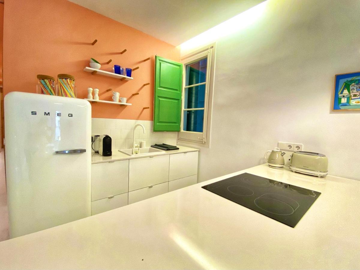 Tyche Apartment
