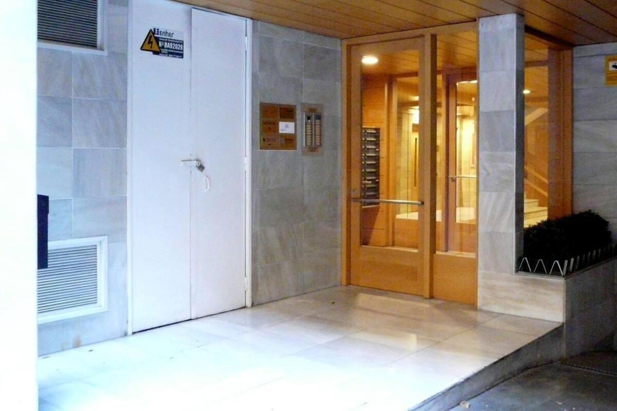 Bruc Hostel *
