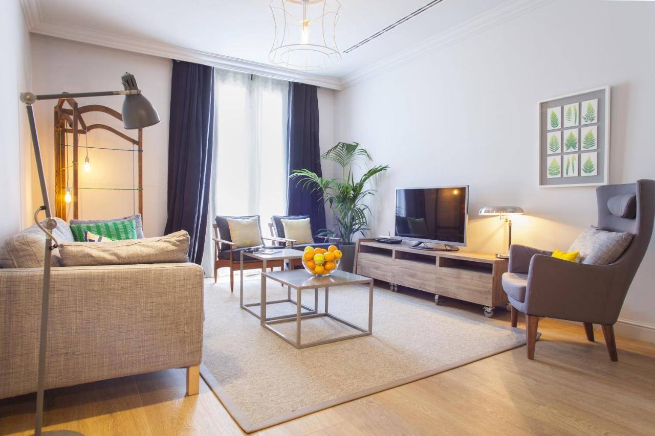 Ola Living Broto Apartment *