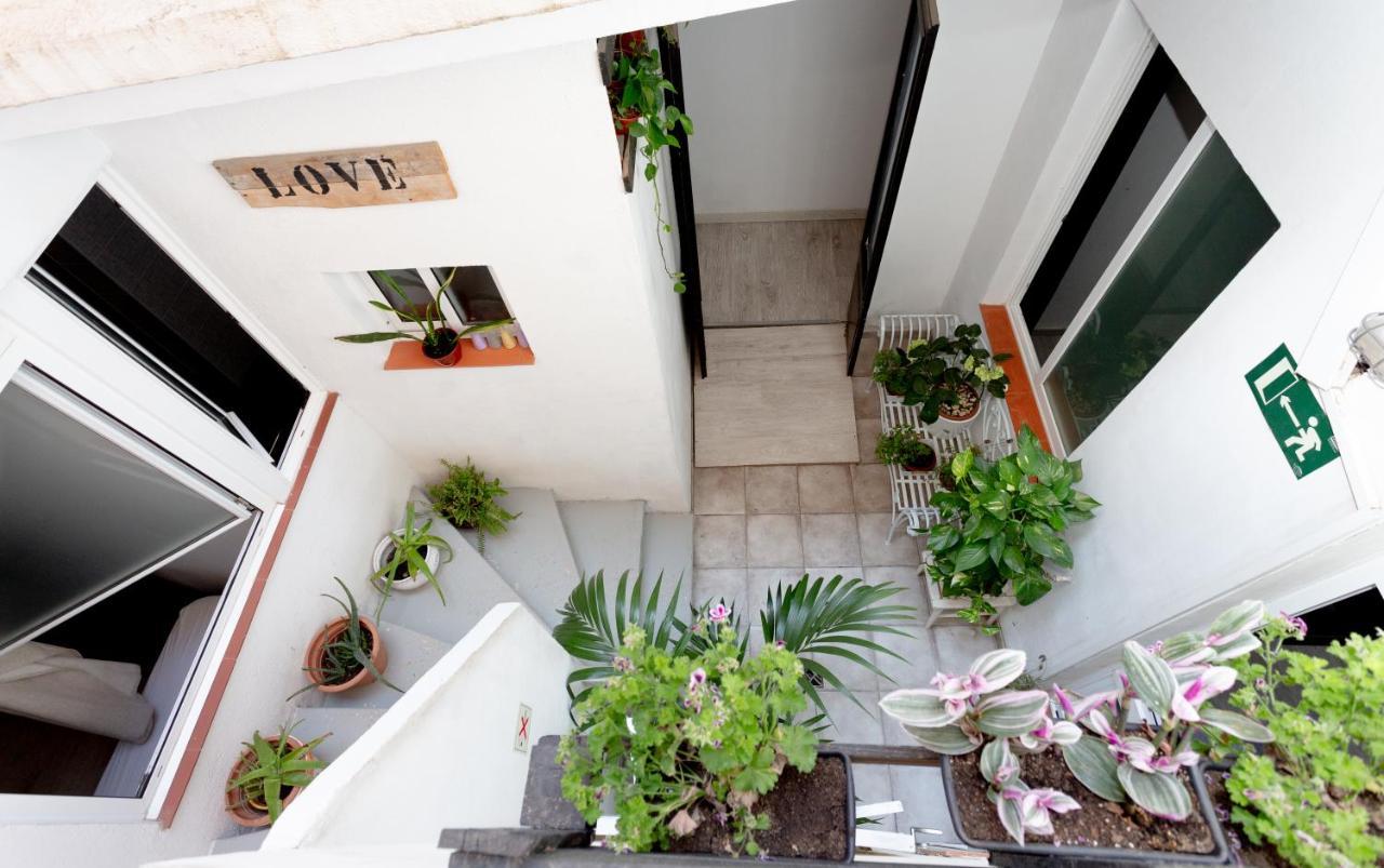 Easy Sants By Bossh! (adults Only) * Barcelona