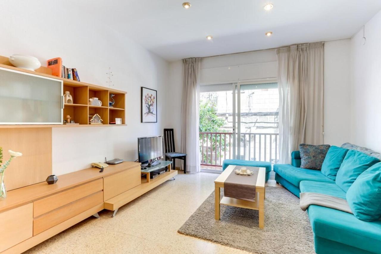 Bright And Spacious 3 Bedroom Close To The Beach Appartement