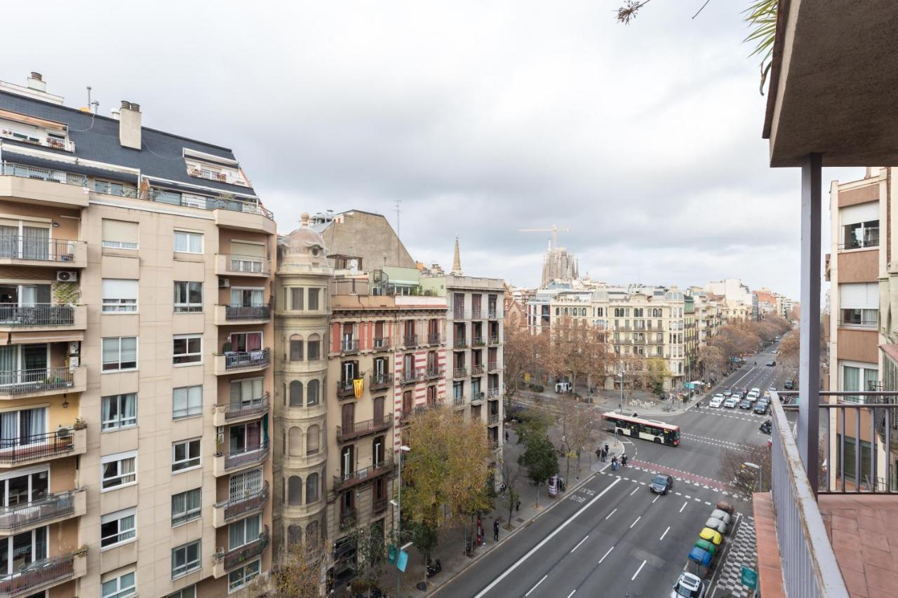 Heart Of The Sunny With Iconic Terrace View Barcelone