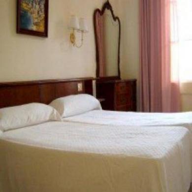 Ingles Hotel