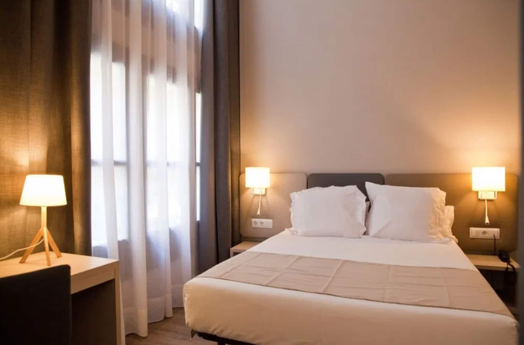 Hotel Ramblas 3*