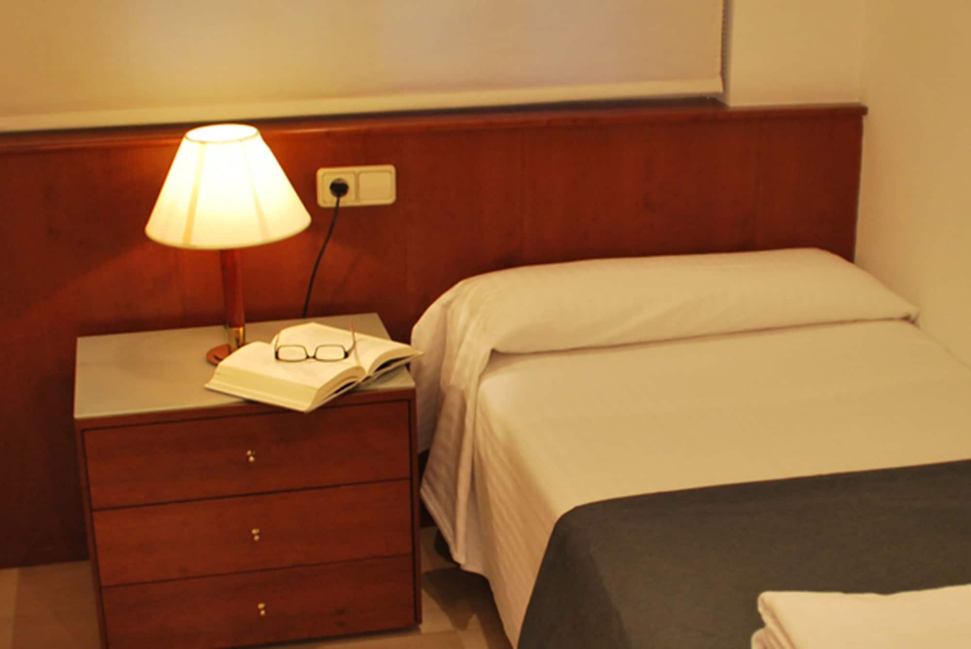 Aparthotel Napols - Abapart 2*