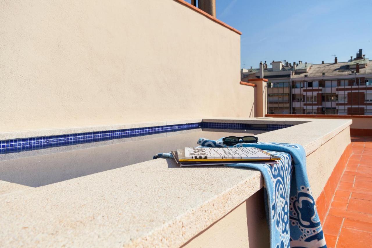Aparteasy Apartment