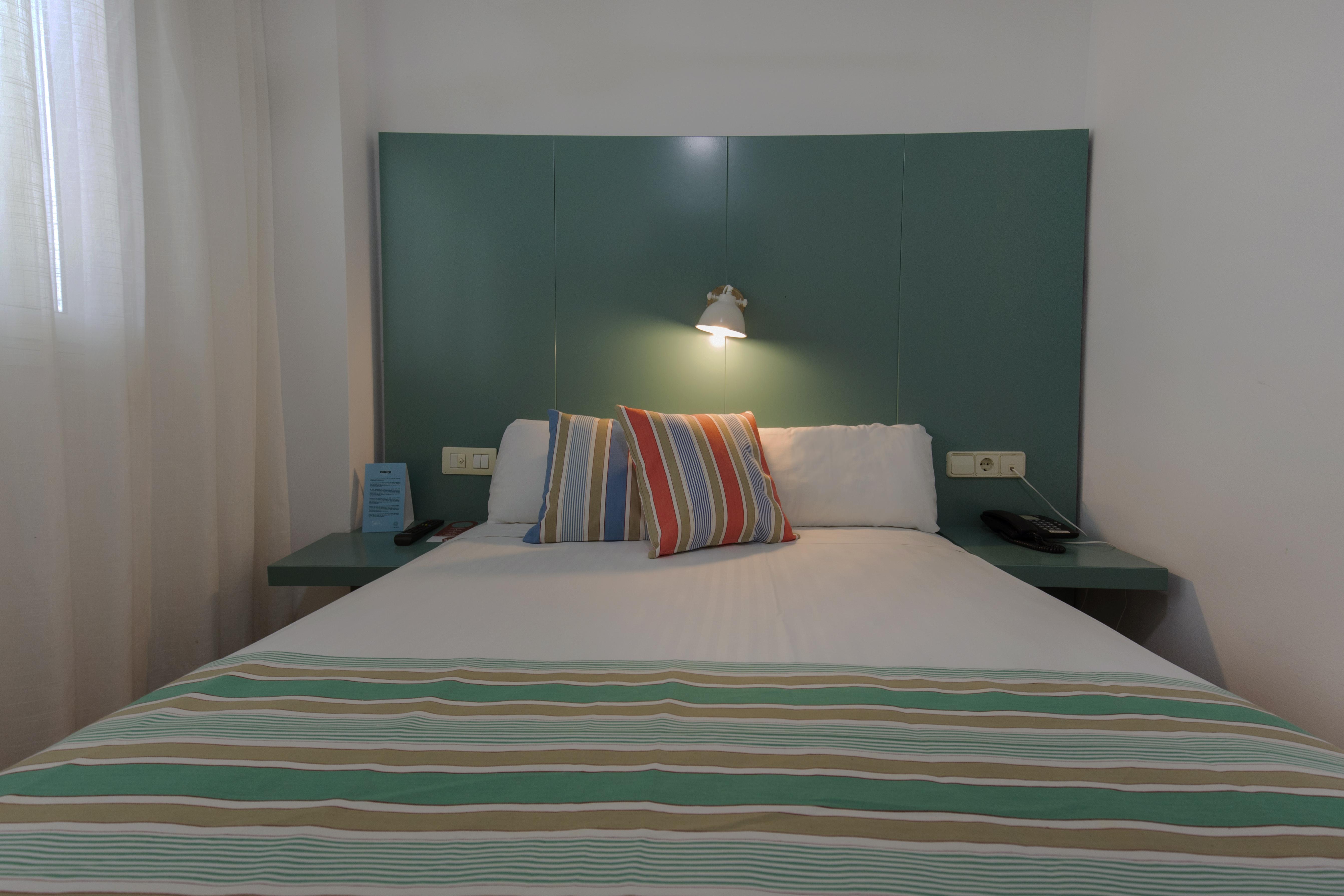 Yomo Bcn Port Guest house 2*