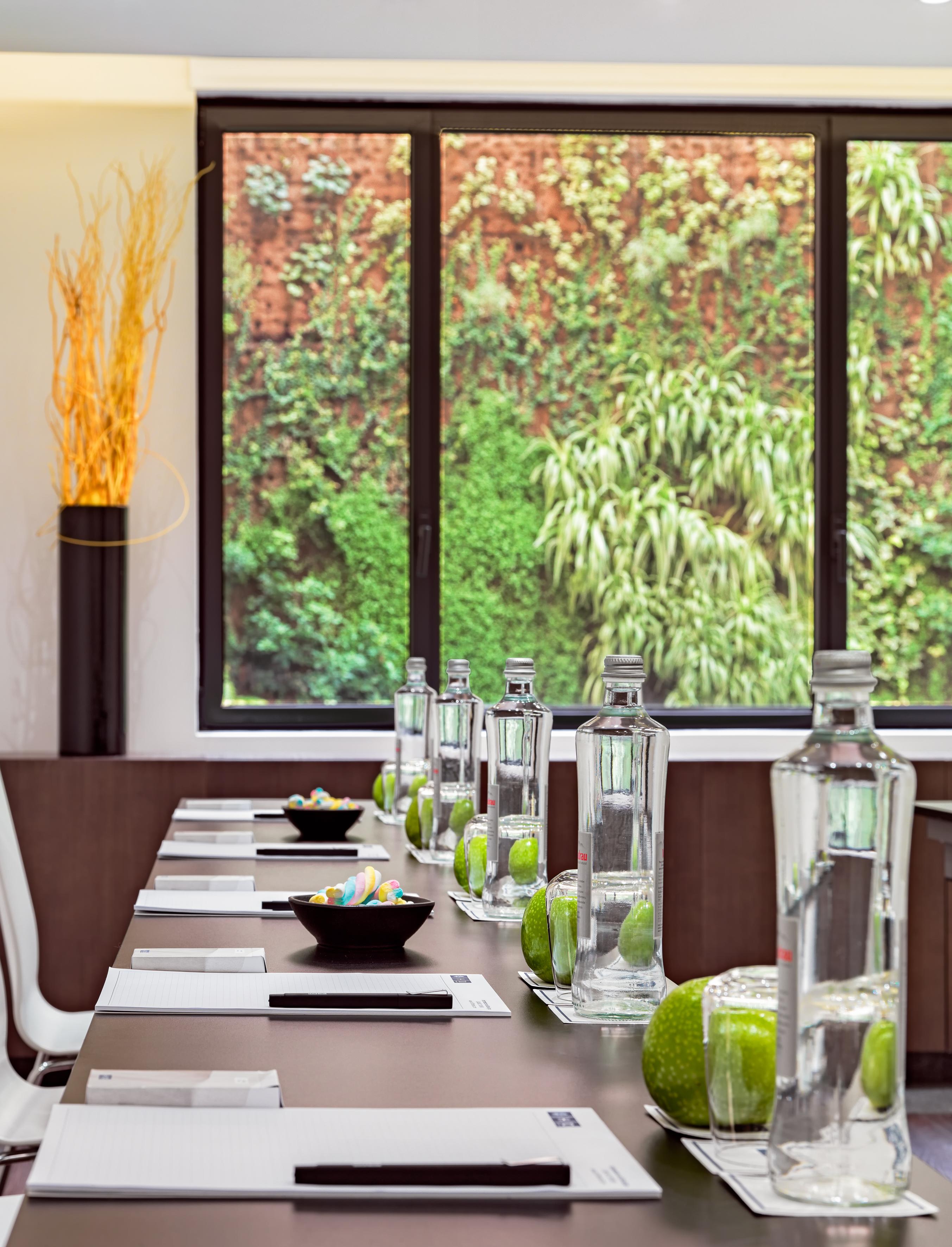 H10 Urquinaona Plaza (adults Only) 4* Barcelona