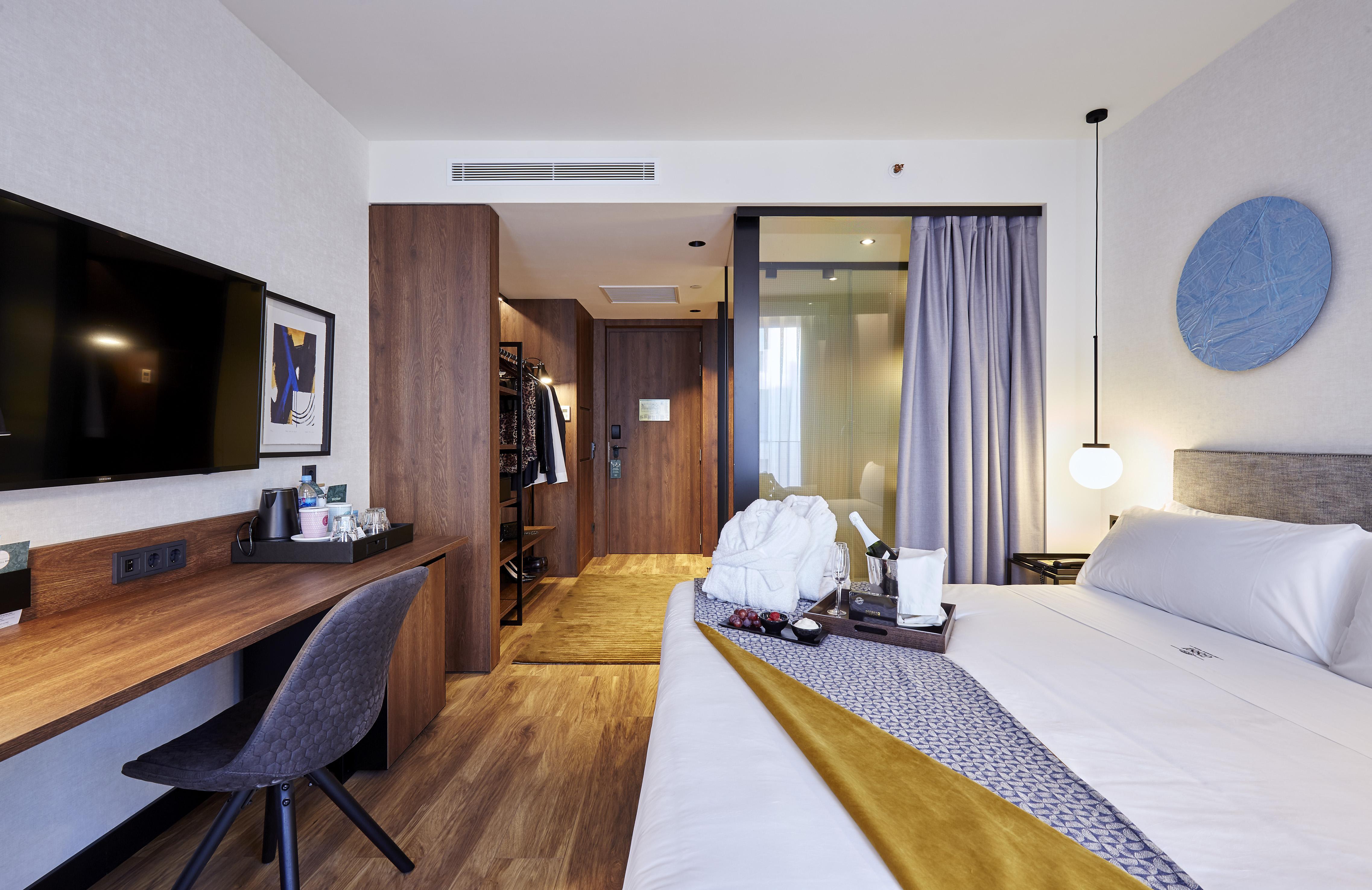 Radisson Blu 1882 Hotel, Sagrada Familia Hotel 4*