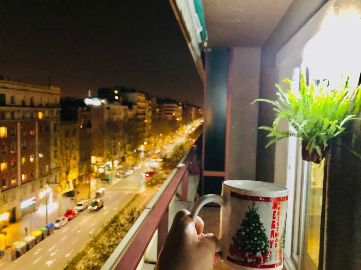 Your Second In With Private And Private Bathroom Close To Montjuic, Pl Espana, La Rambla, Ferry Port Privatunterkunft Barcelona