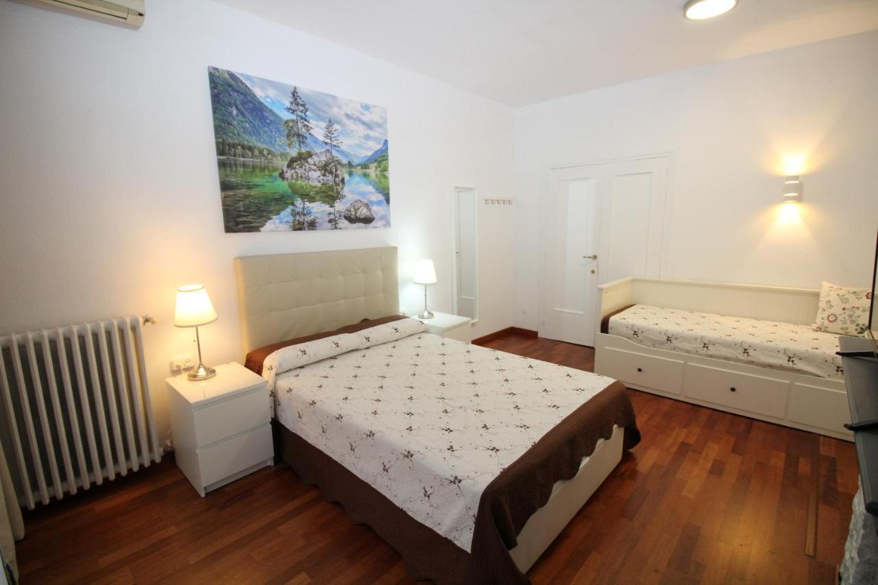 Bed & Breakfast Aribau 33 Barcelona
