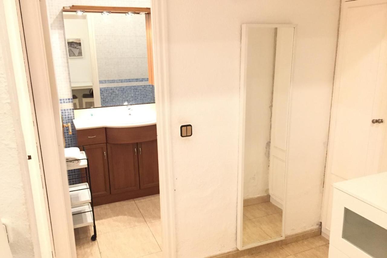 Apartment New! In Sarria Near Metro Barcelona