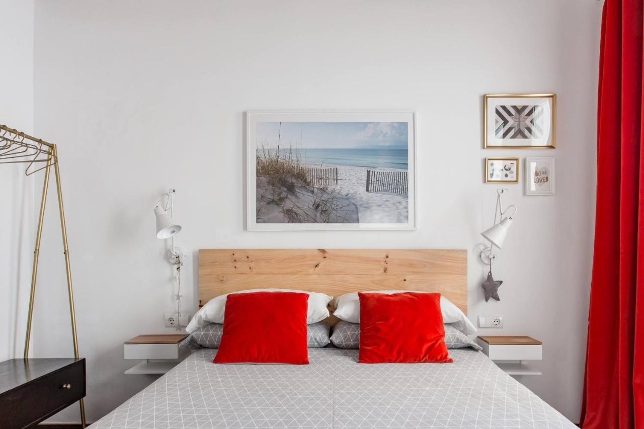 Stylish With Terrace For Couple Or Family Apartment