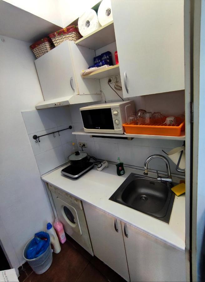 Nice Flat Within Walking Range To The Beach Appartement Barcelona