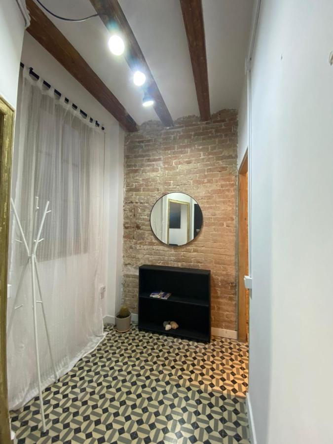 Apartment Spacious Modern In The Vibrant El Raval Barcelona