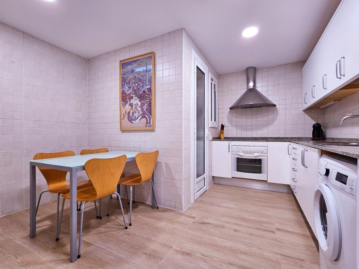 Apartment Classbedroom Park Gueell Barcelona