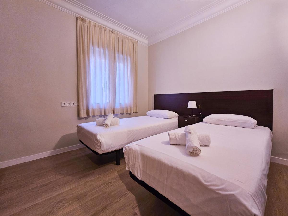 Classbedroom Park Gueell Apartment