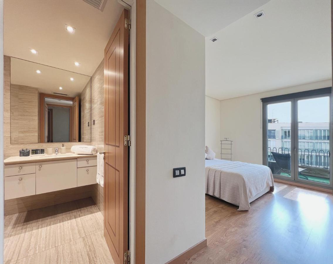 Unique Diagonal Iii Apartment