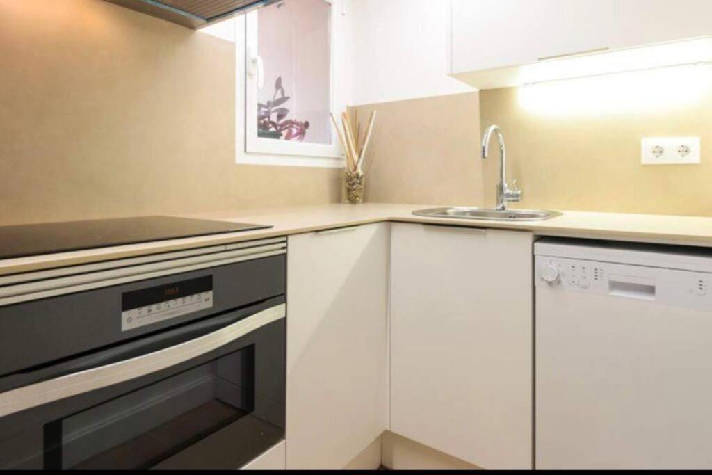 Apartment Beautiful And Location Apt Barcelona