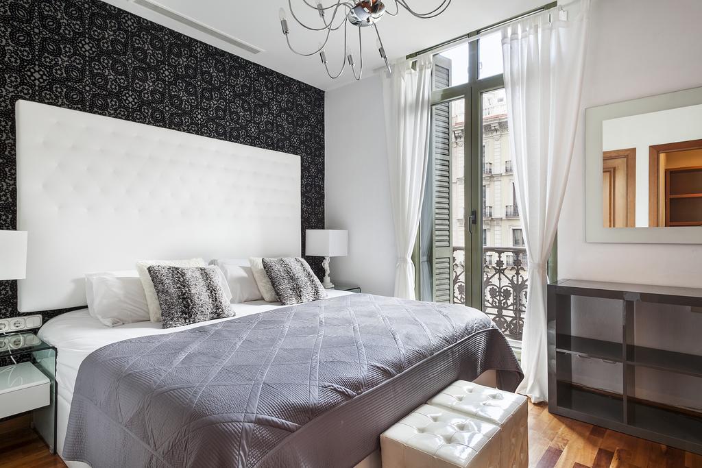 Canela Homes Universitat Apartment *