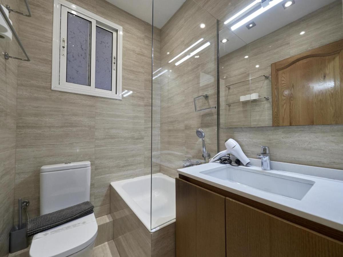 Avenida Gaudi Apartment