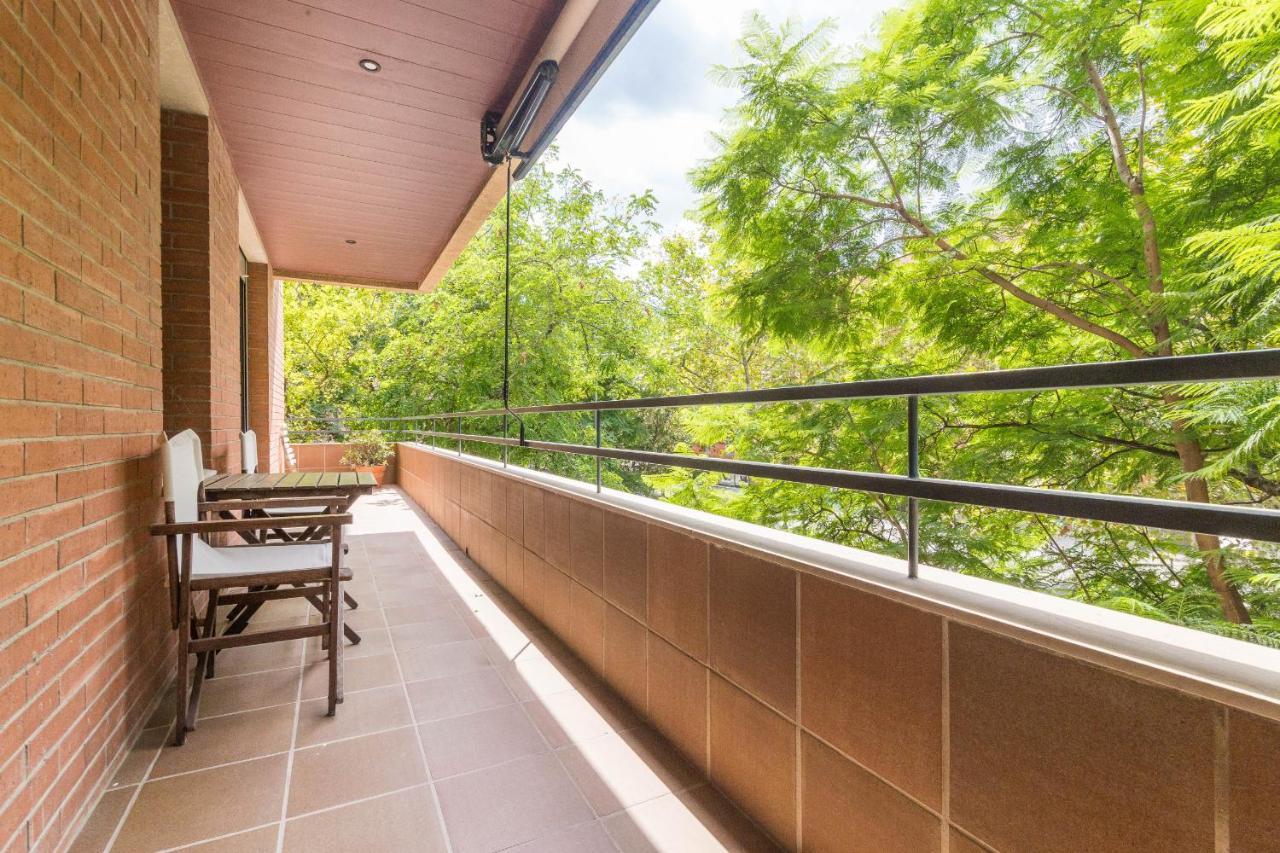 11jog1036 - Huge & Bright Train Station Apartment Barcelona