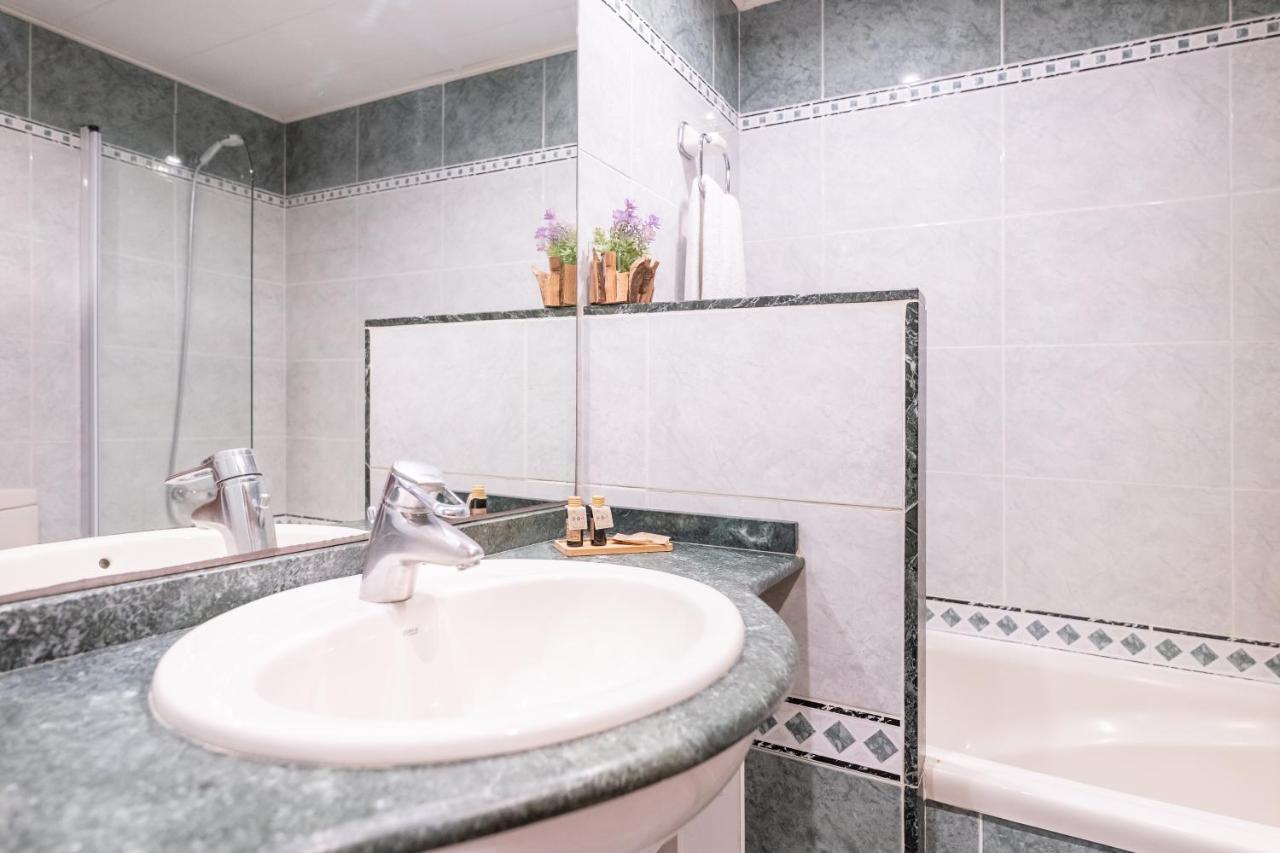 Napols - Abapart Aparthotel 2*