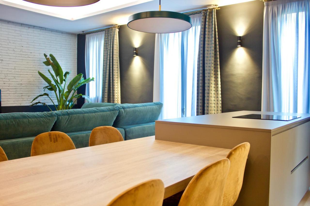 Velvet In Rambla Cataluna Apartment *