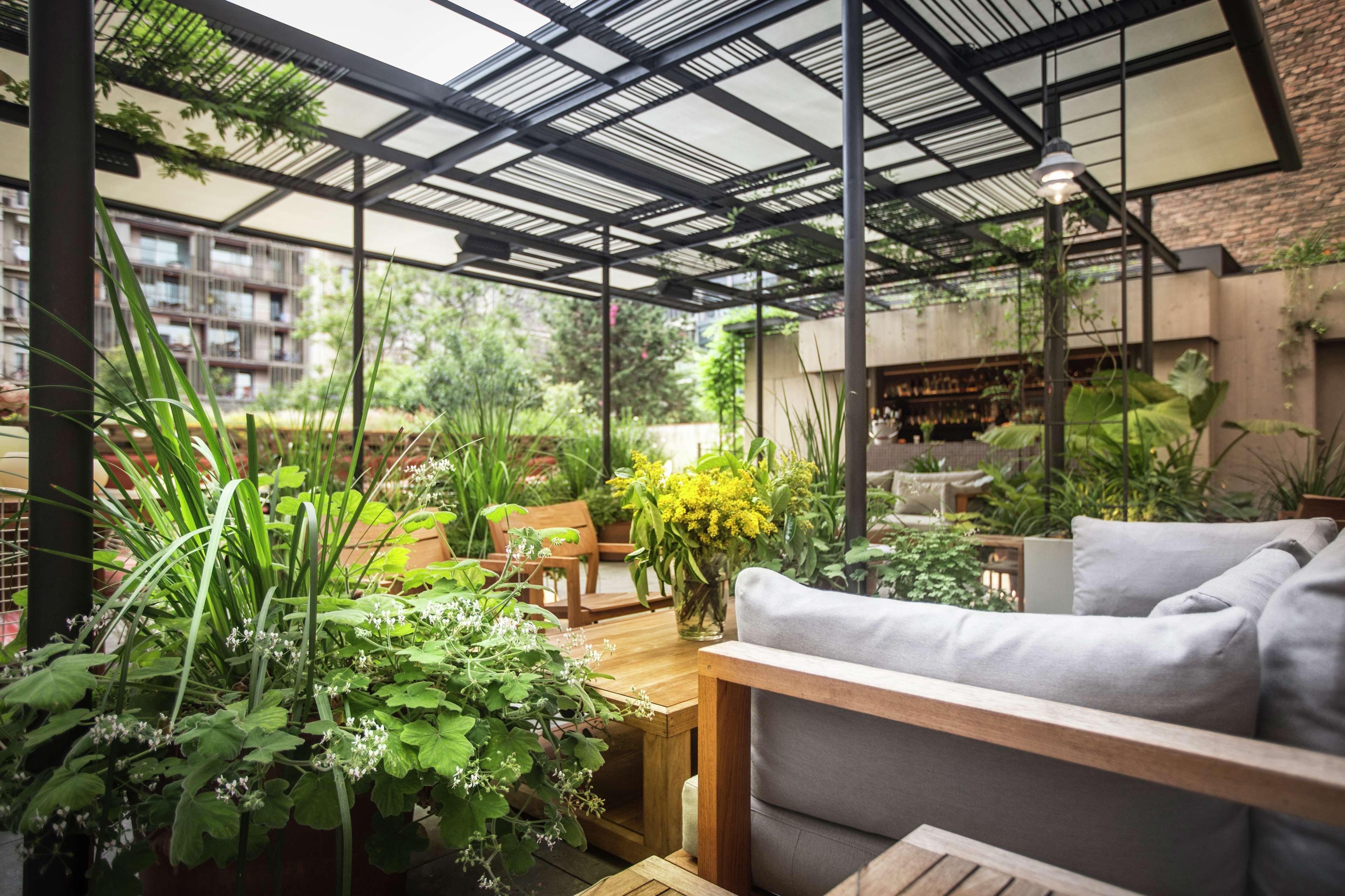 Alexandra Hotel, Curio Collection By Hilton Hotel 4*