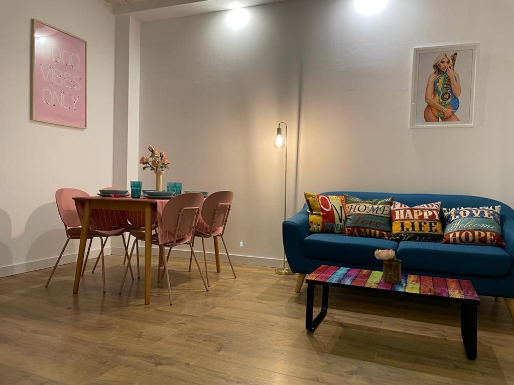 Hostel Rooms In Gothic Barcelona