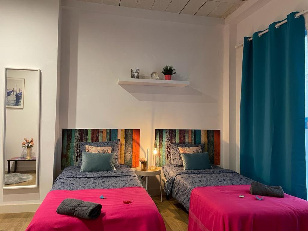 Rooms In Gothic Hostel