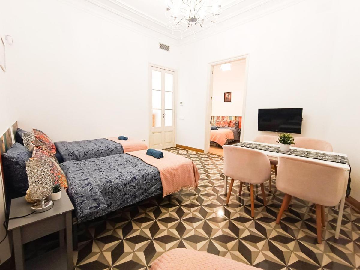 Hostal By Liceu *