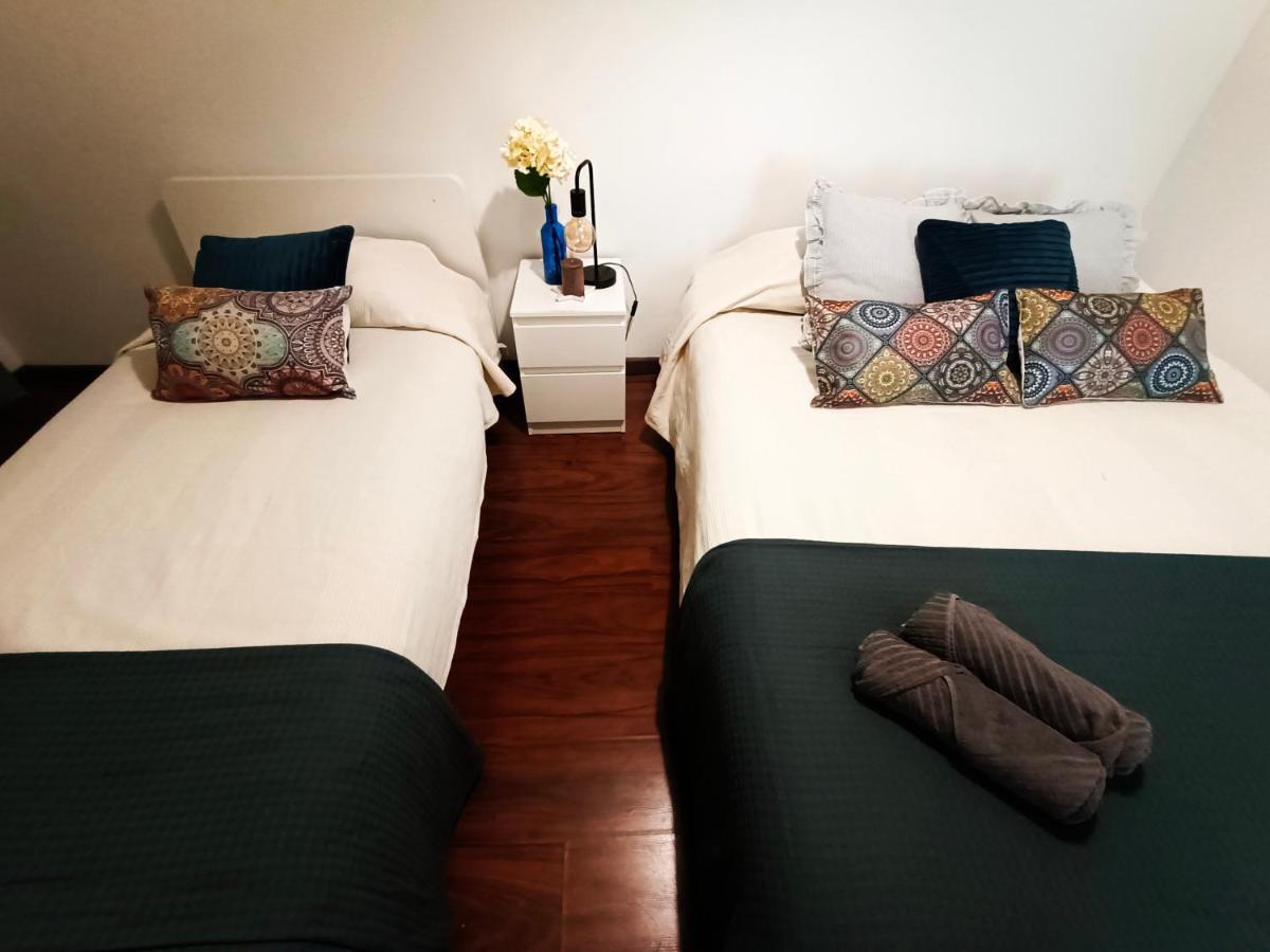 By Plaza Real Budget Hostel *