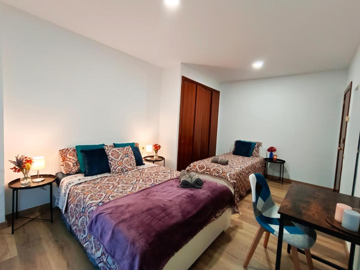 Hostel Rooms In Gothic Barcelona