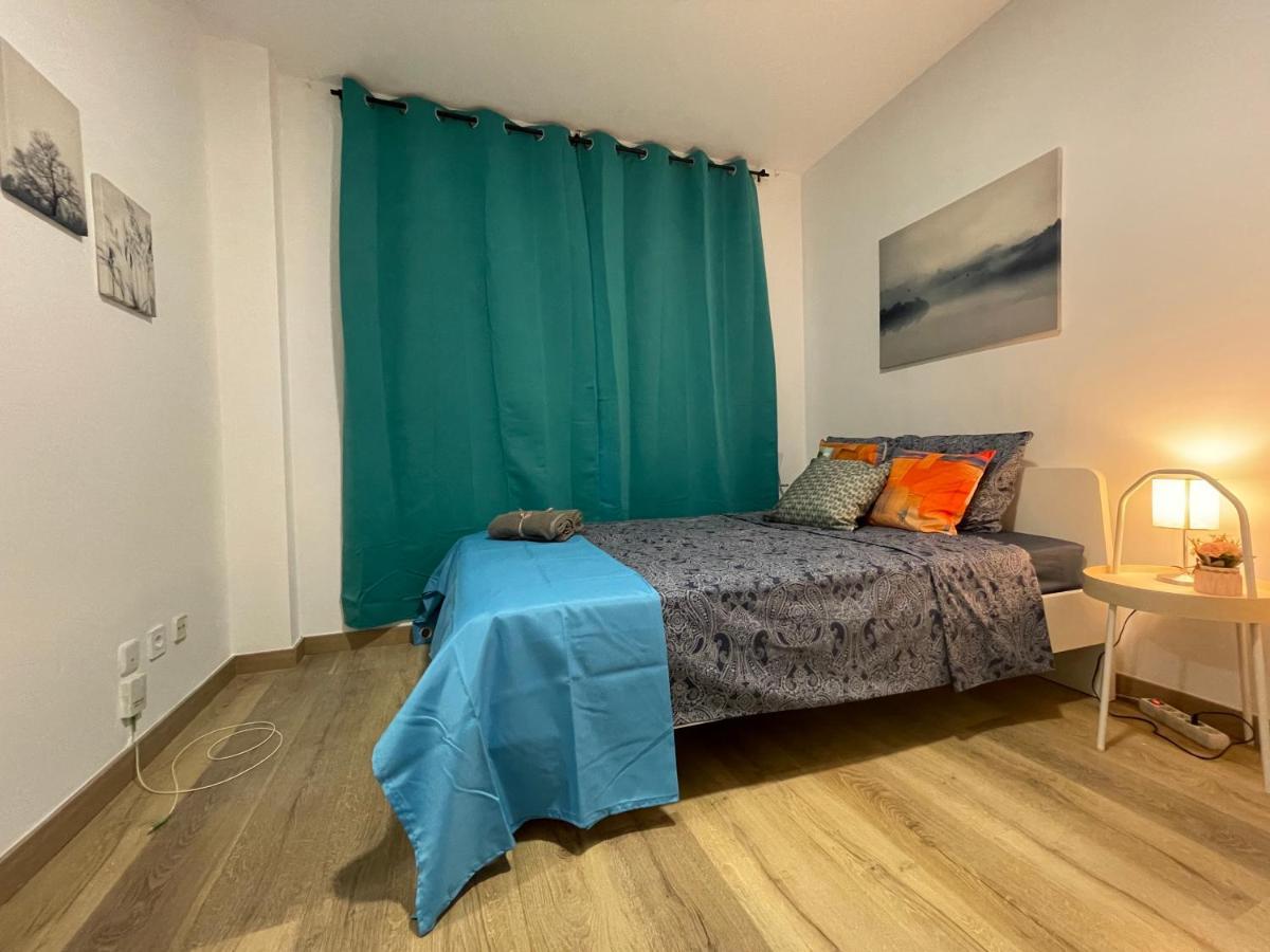 Hostel Rooms In Gothic Barcelona