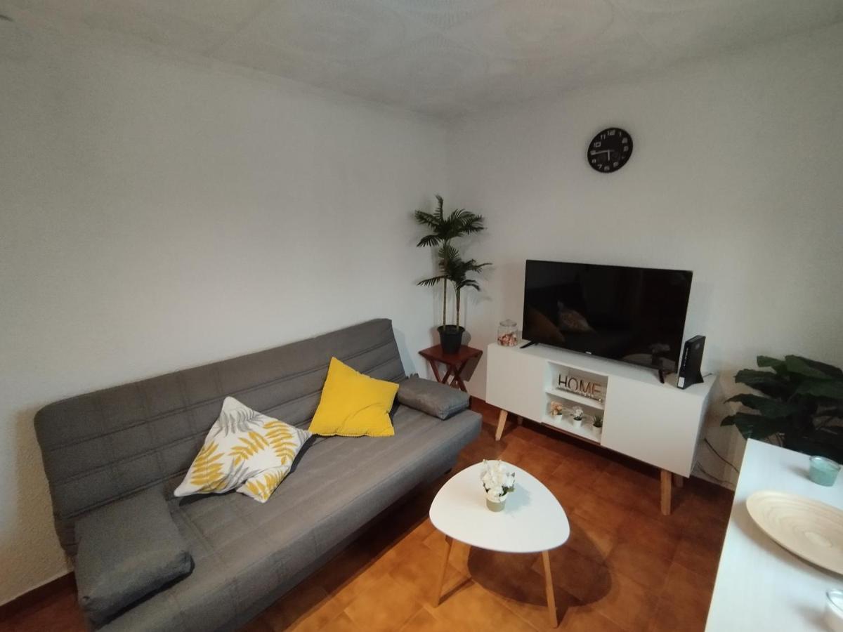 Acogedor Alojamiento En Trinitat Vella Appartement Barcelona