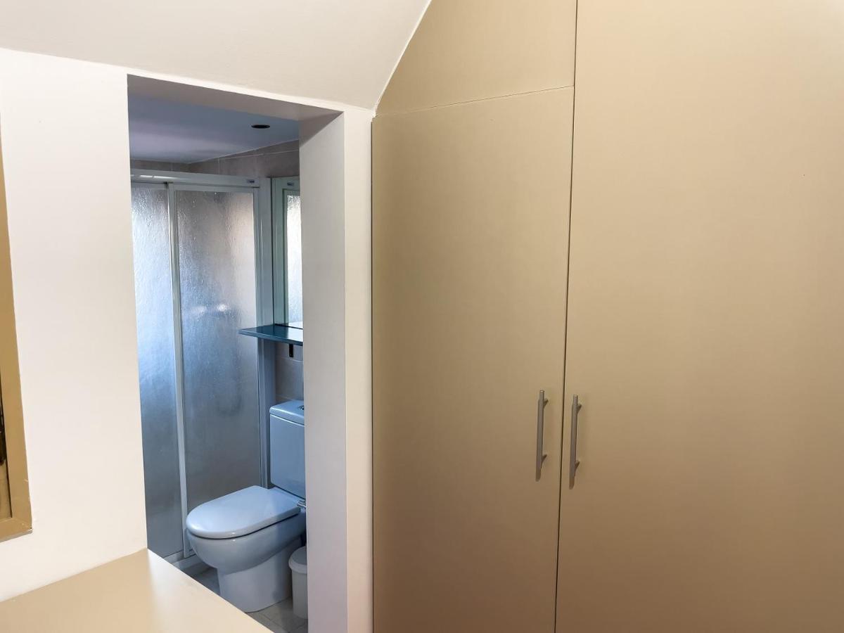 Apartment Leevin Student