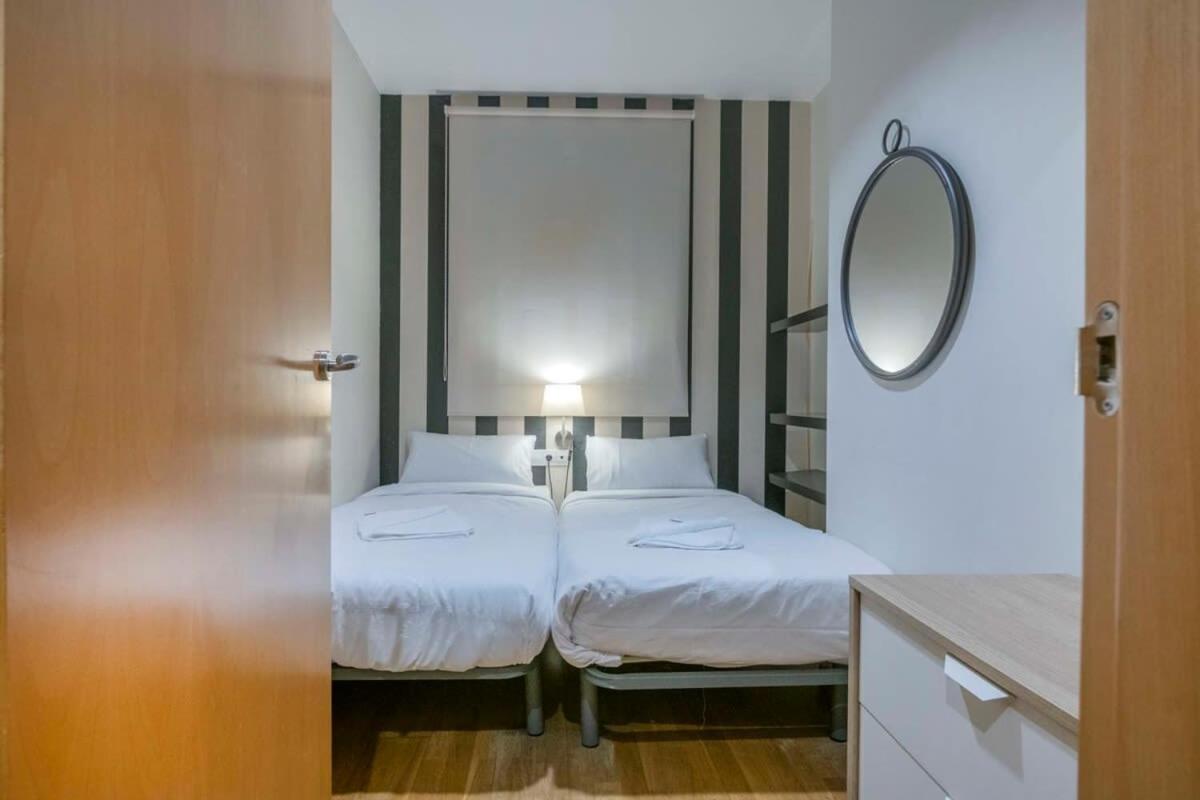 Modern And Bright In Eixample 2-2