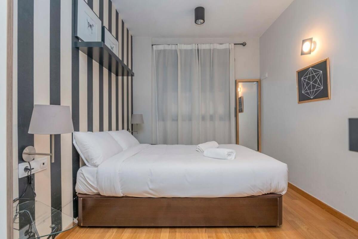 Modern And Bright In Eixample 2-2