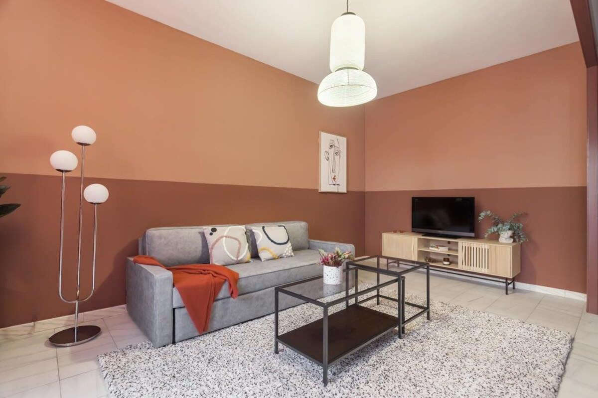 Sagrada Familia- Fantastic Bold Catalan 3 Bedroom Balcony Barcelone