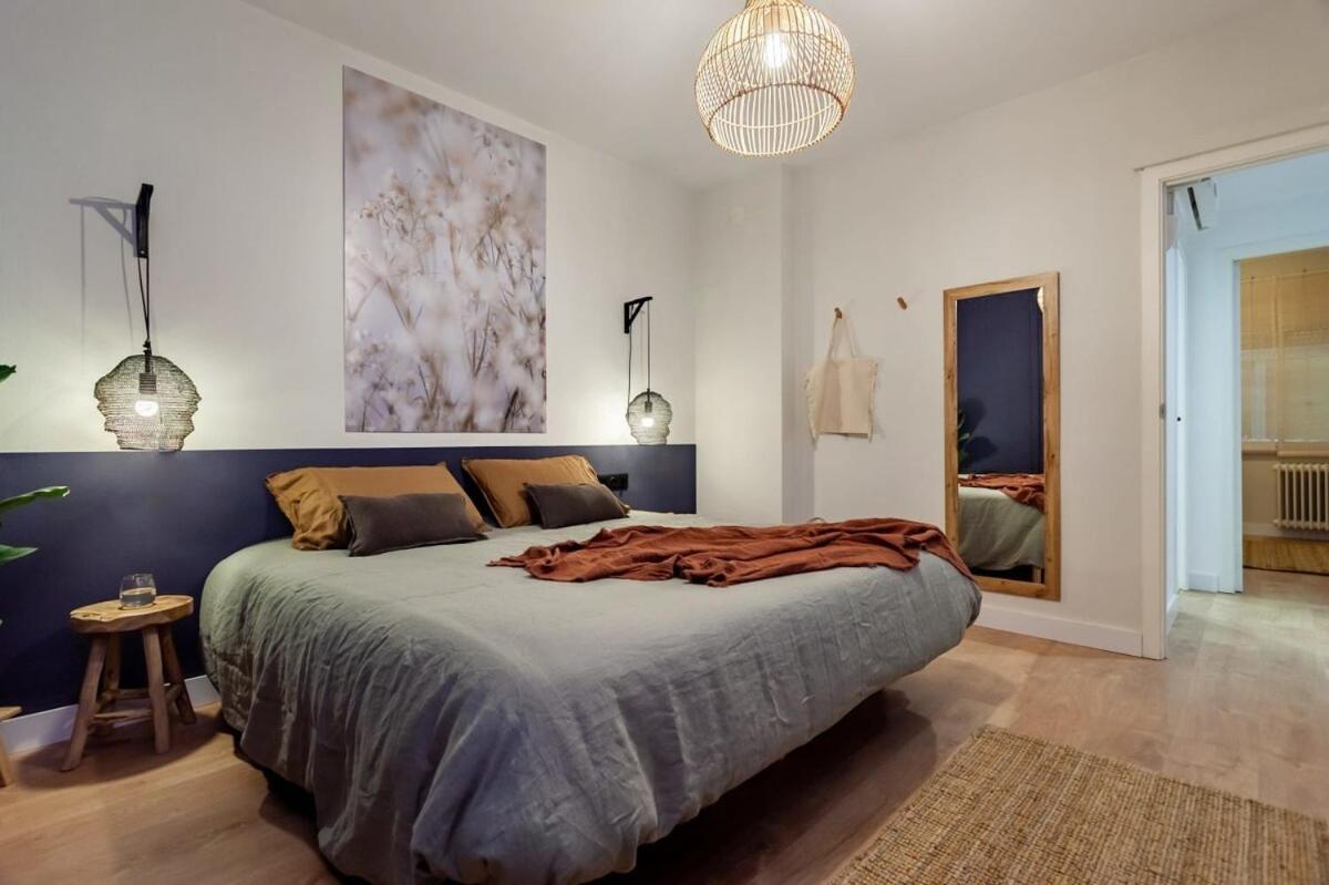 Elegant 4 Bedroom By Plaza Catalunya Apartment Barcelona