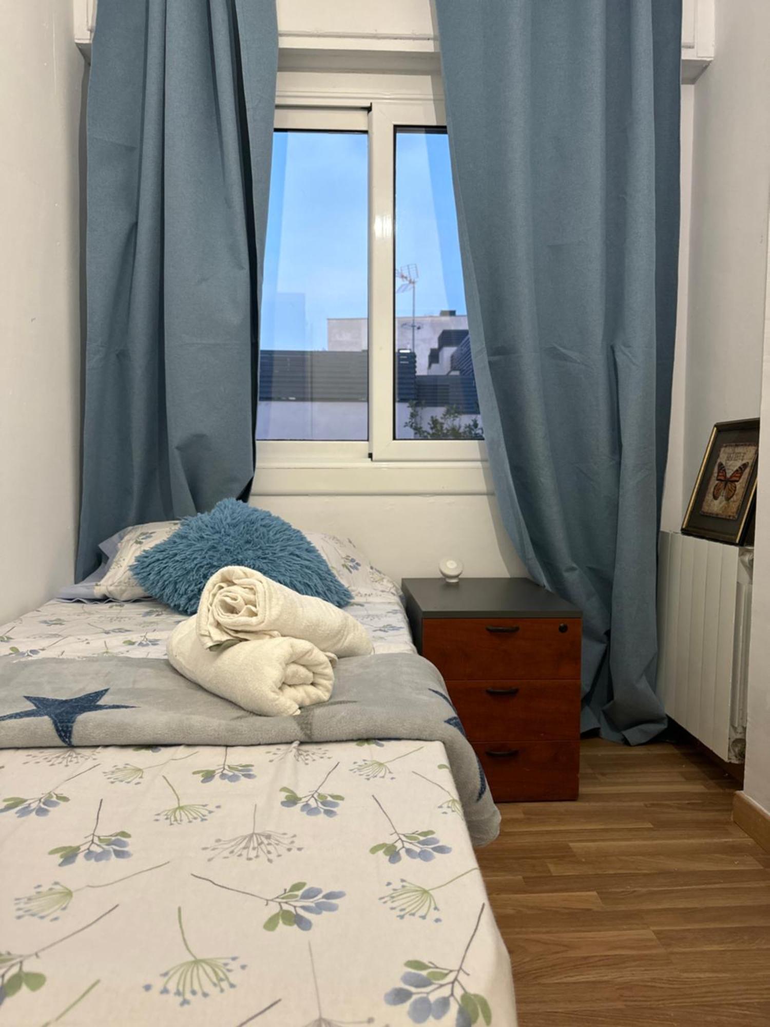 Parque Guell Homestay *
